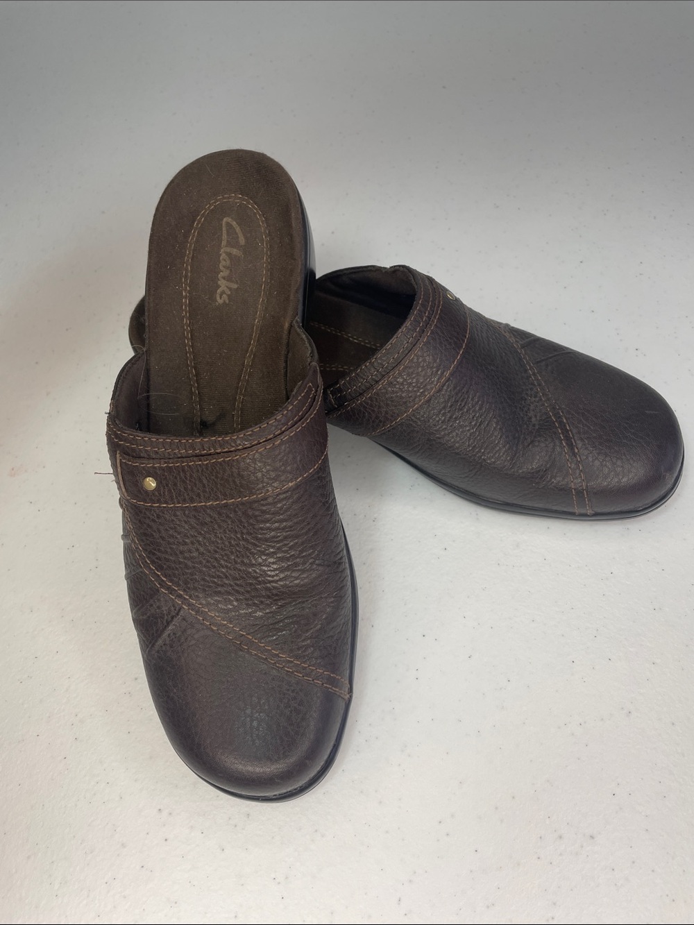 Clarks Women’s Dark Brown Leather Slip-On Mules